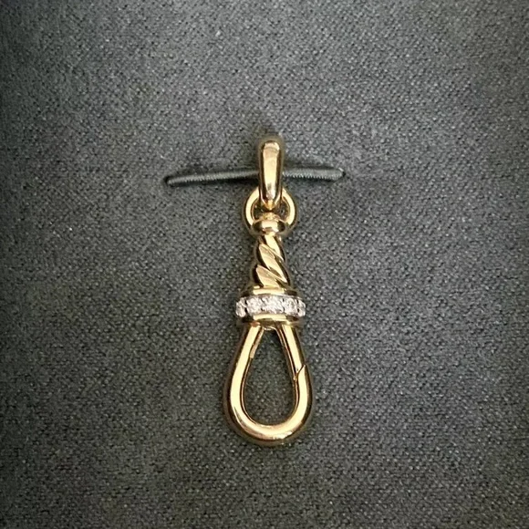 New tags David Yurman 18k gold diamond amulet grabber. - Picture 2 of 6